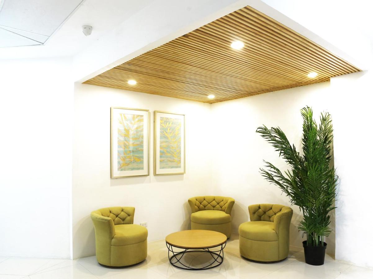 Travelbee Airport Inn 막탄 외부 사진