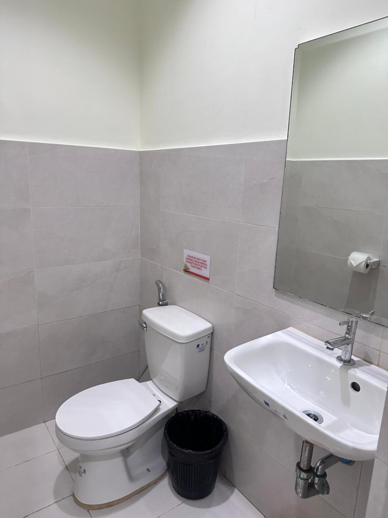 Travelbee Airport Inn 막탄 외부 사진