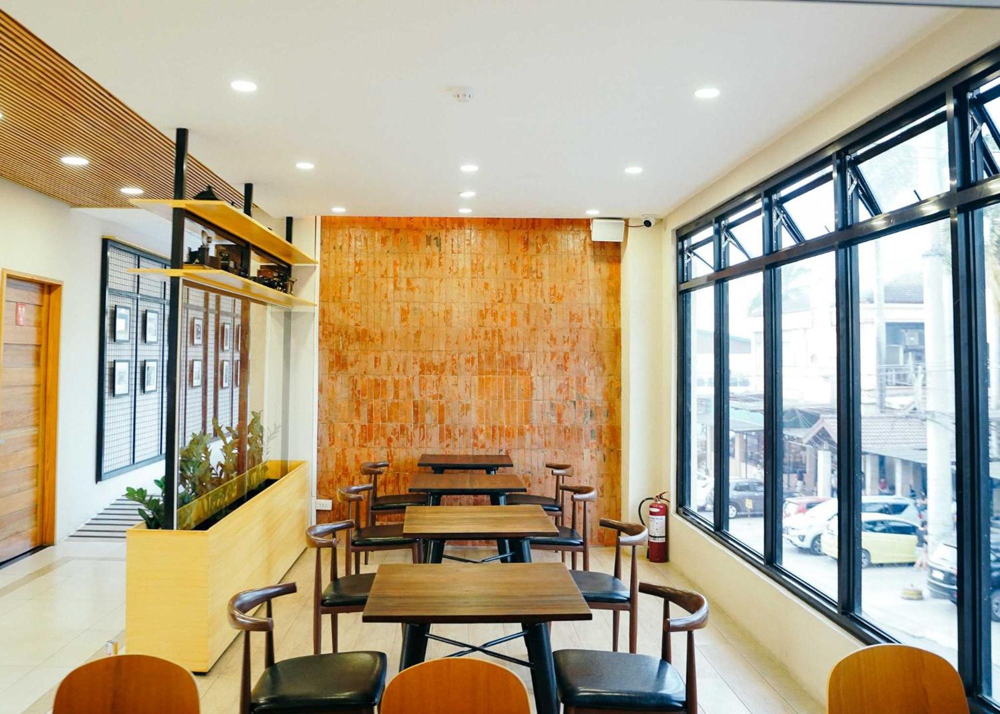 Travelbee Airport Inn 막탄 외부 사진